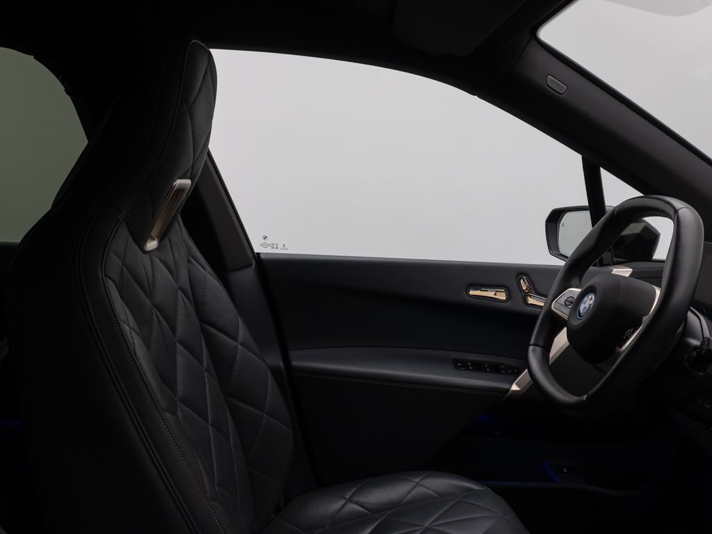 BMW iX 2023