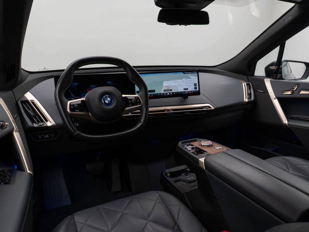 BMW iX 2023