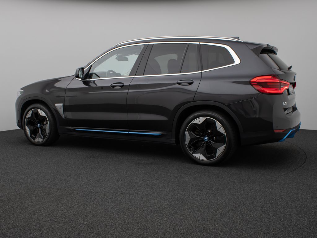 BMW iX3 2021