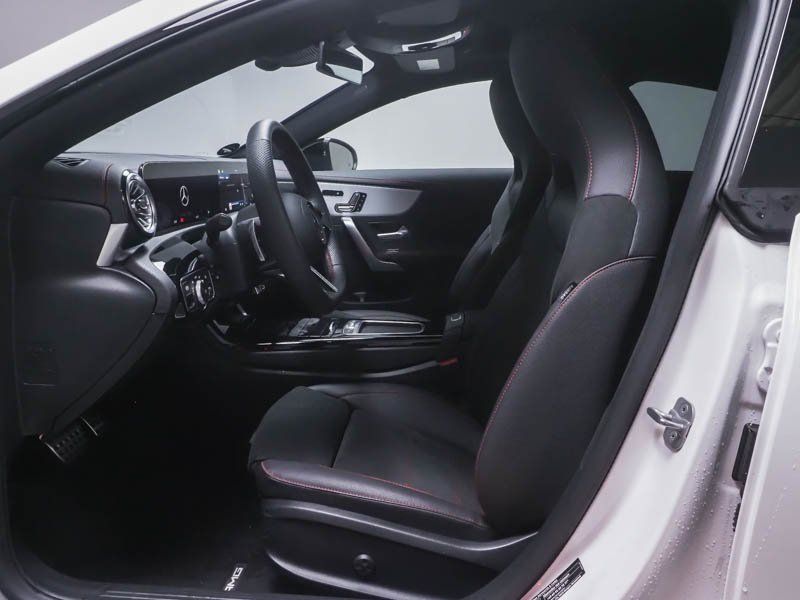 Mercedes-Benz CLA 200 2024