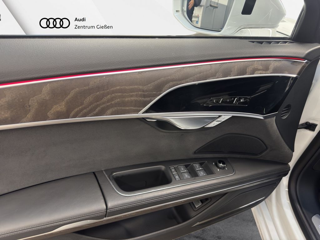 Audi A8 2022