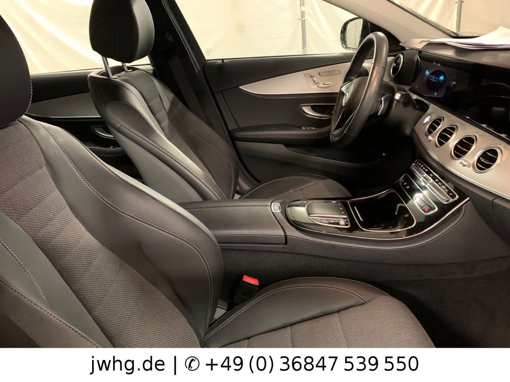 Mercedes-Benz E 220 2022