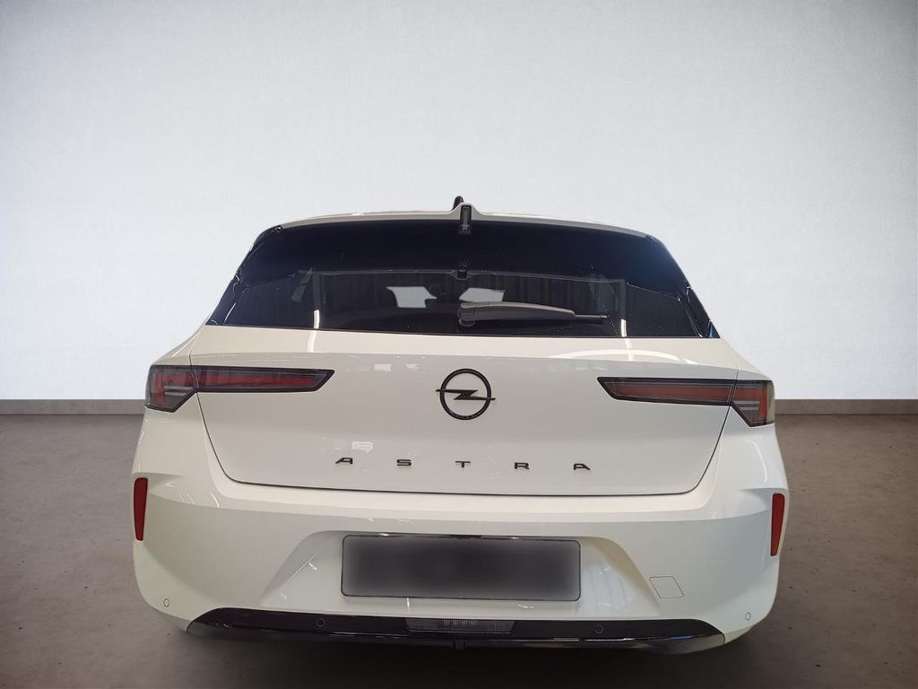 Opel Astra 2024