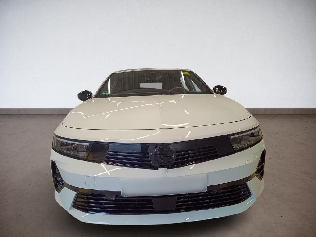 Opel Astra 2024
