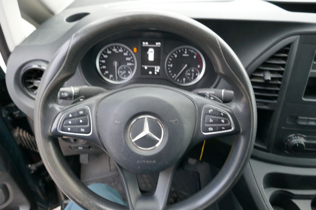 Mercedes-Benz Vito 2021