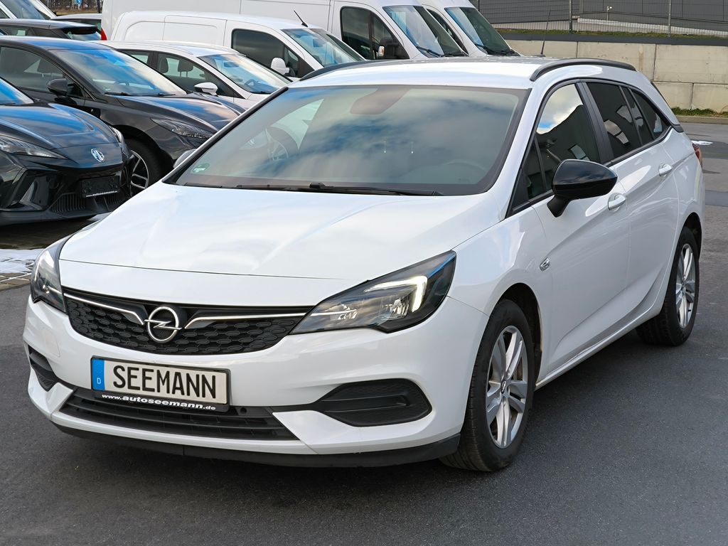 Opel Astra 2021
