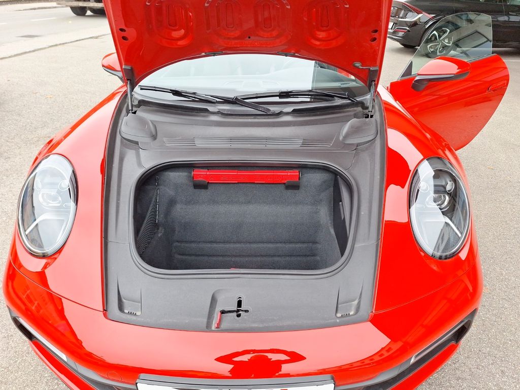 Porsche 992 2022