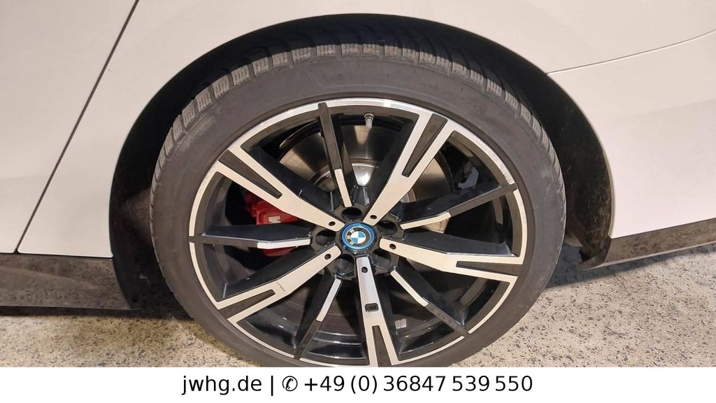 BMW i5 2024
