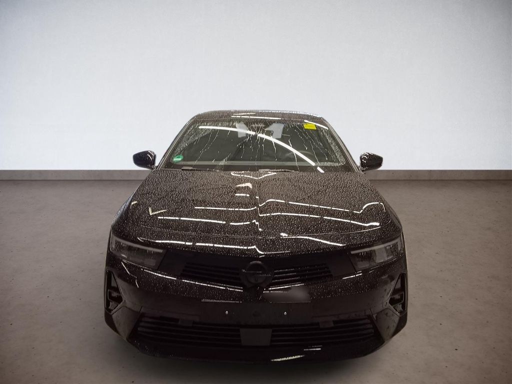 Opel Astra 2024
