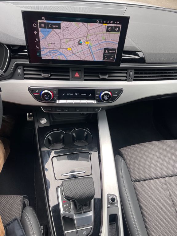 Audi A4 2023
