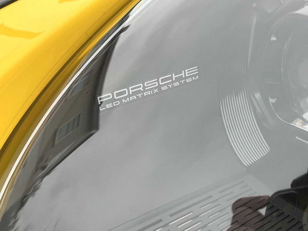 Porsche 992 2024