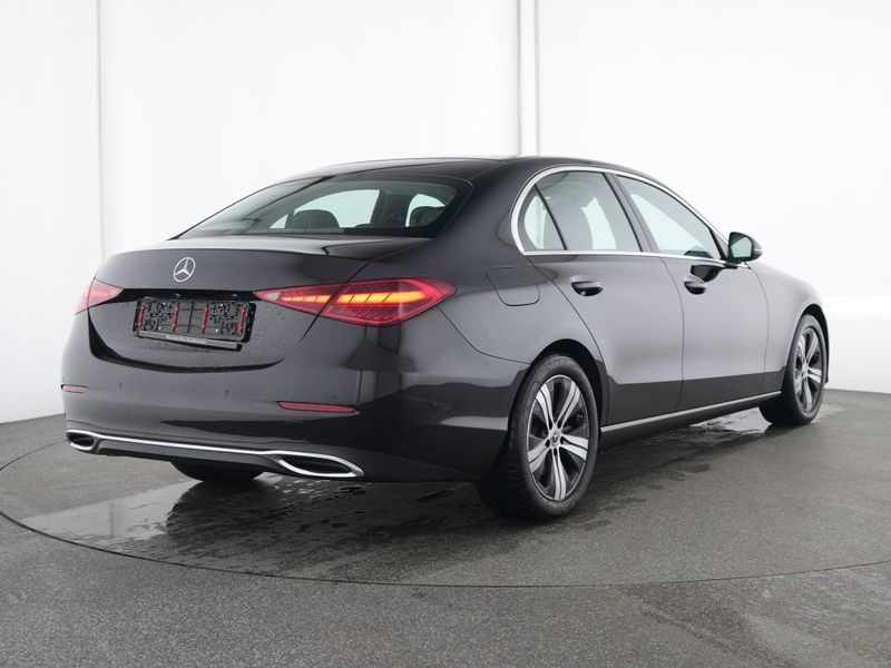 Mercedes-Benz C 200 2024