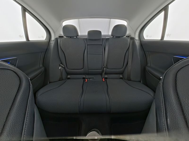 Mercedes-Benz C 200 2024