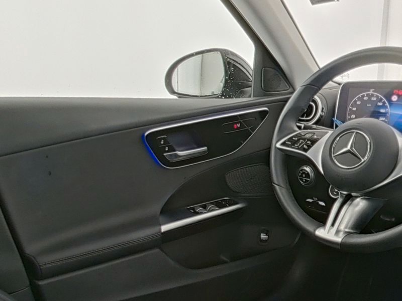 Mercedes-Benz C 200 2024