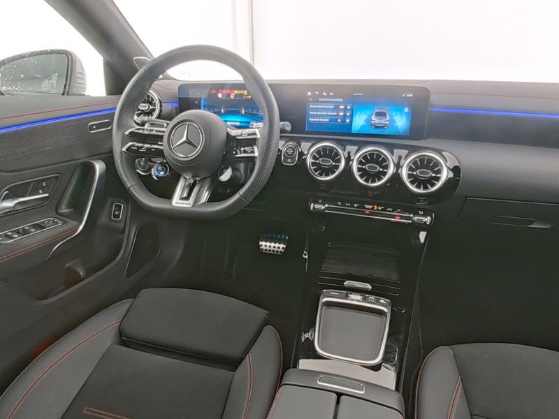 Mercedes-Benz CLA 35 AMG 2025