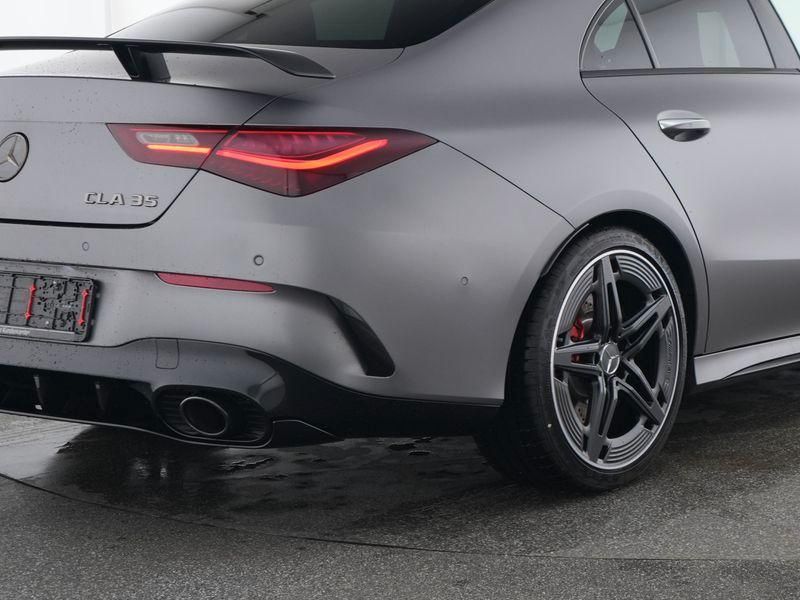 Mercedes-Benz CLA 35 AMG 2025