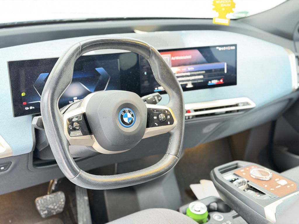 BMW iX 2022
