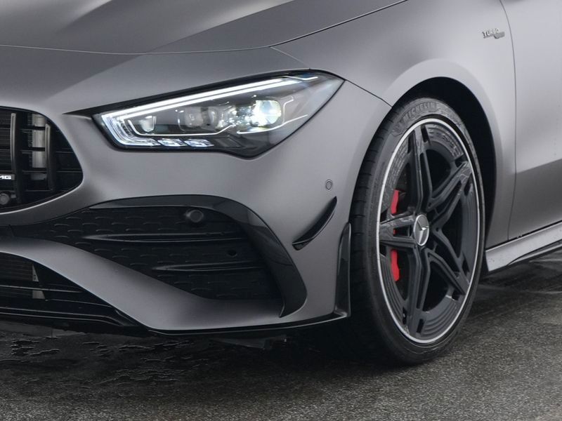 Mercedes-Benz CLA 35 AMG 2025