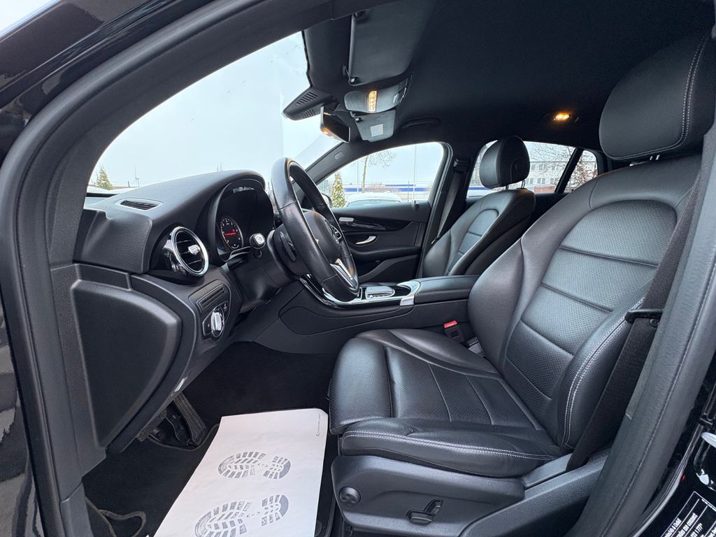 Mercedes-Benz GLC 300 2021