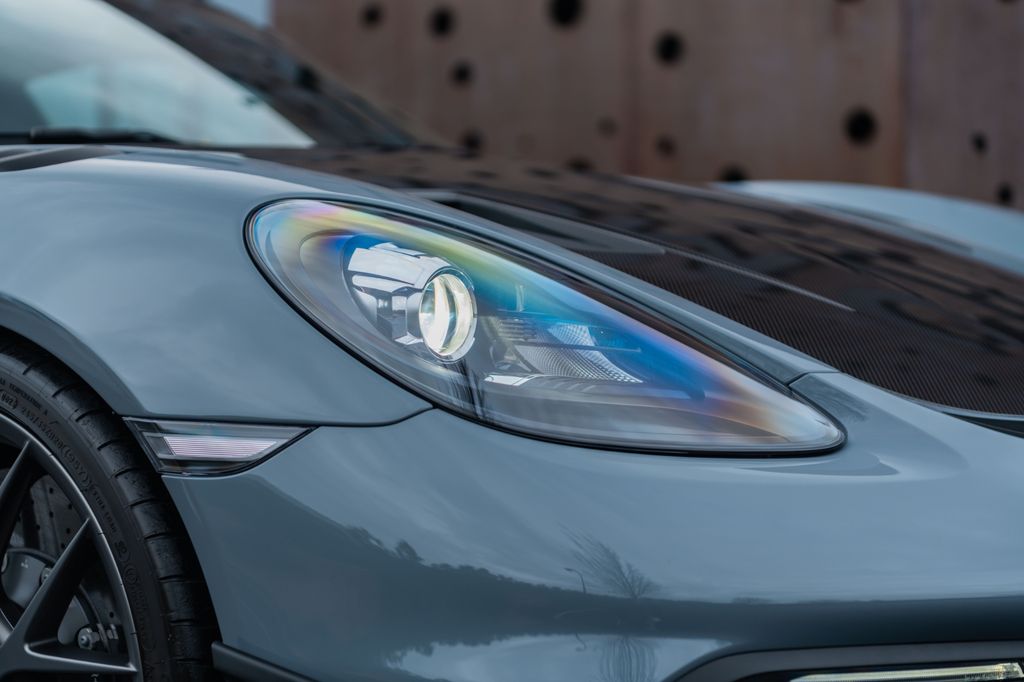 Porsche Cayman 2023