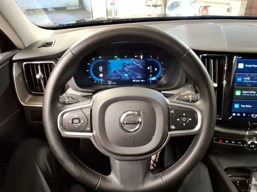 Volvo XC60 2022