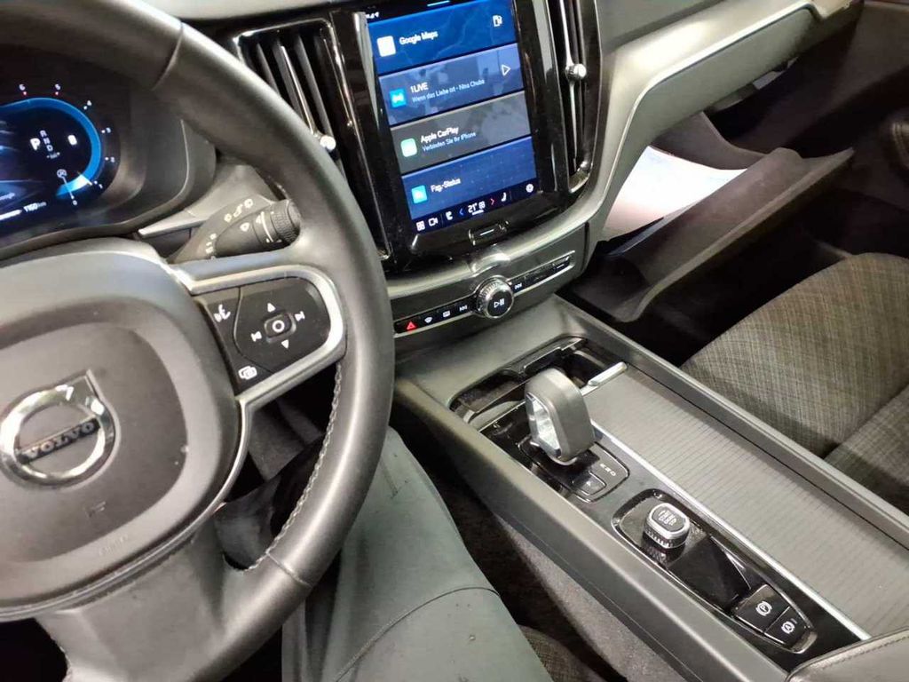 Volvo XC60 2022