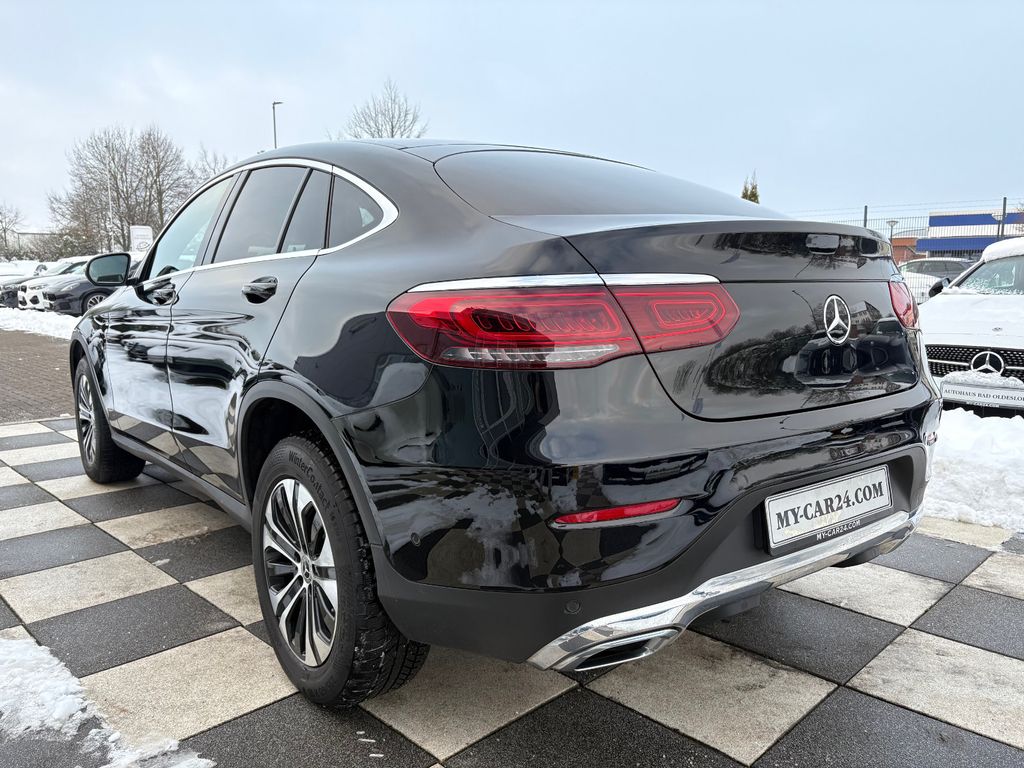 Mercedes-Benz GLC 300 2021