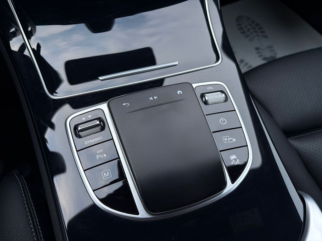 Mercedes-Benz GLC 300 2021