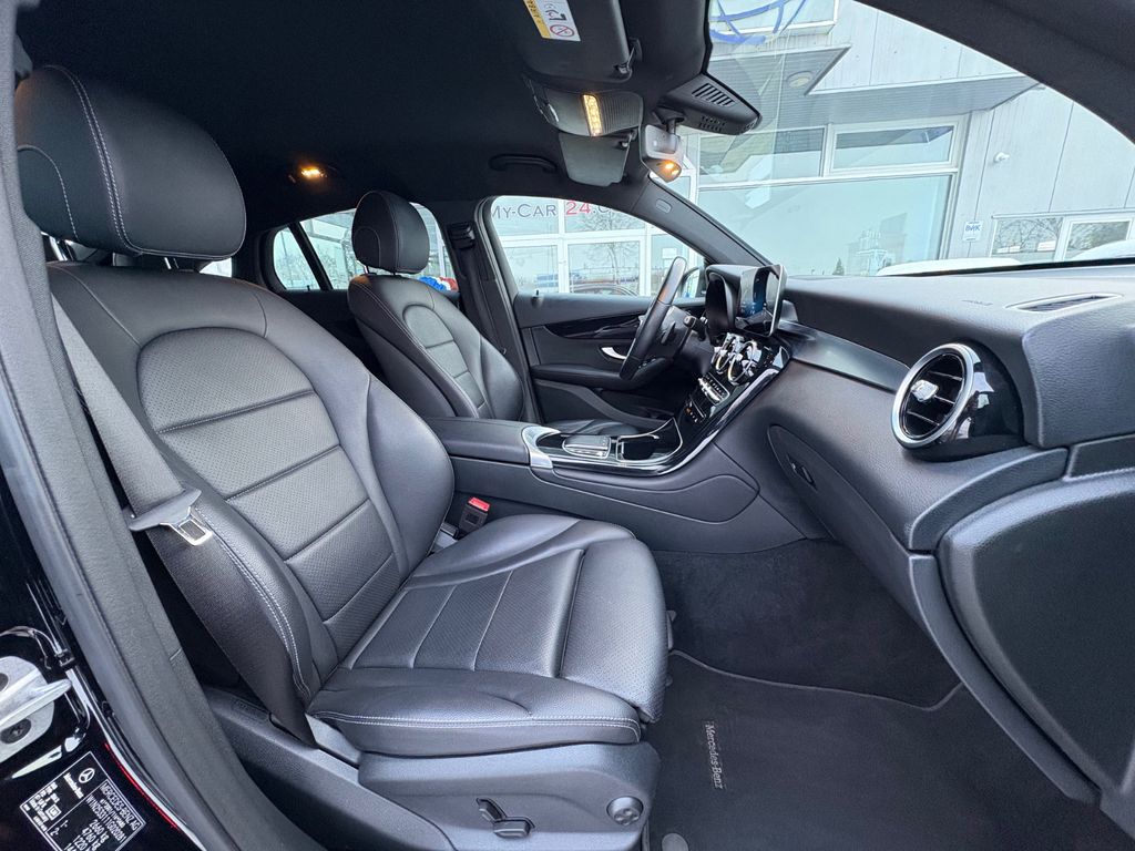 Mercedes-Benz GLC 300 2021