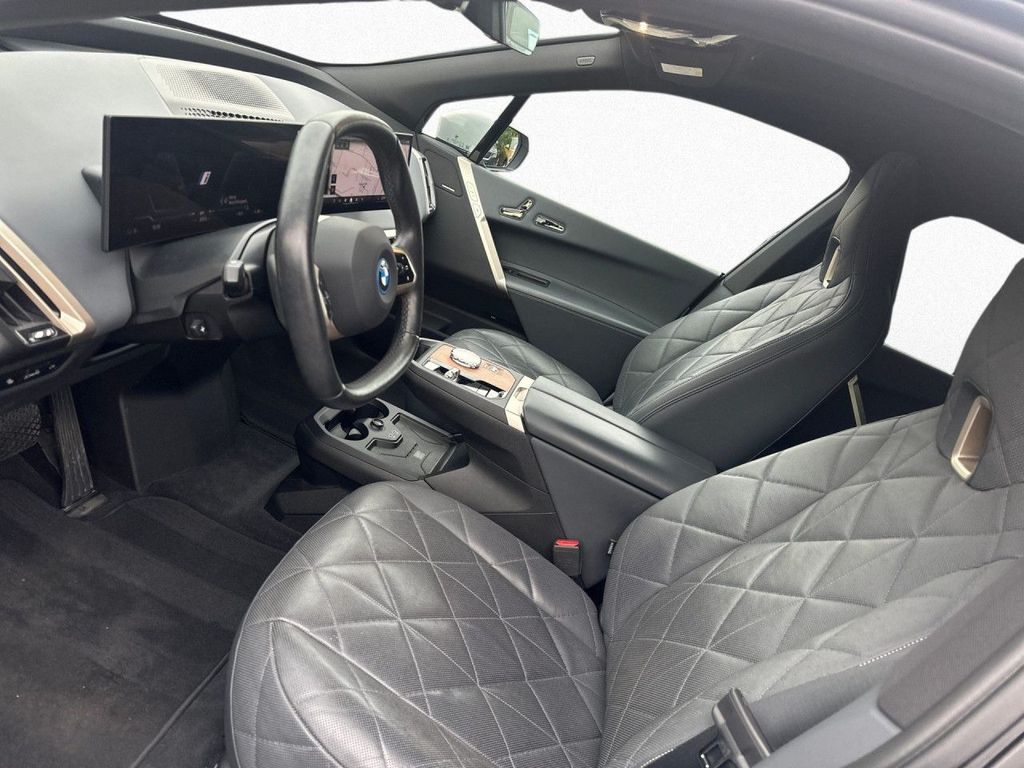 BMW iX 2023