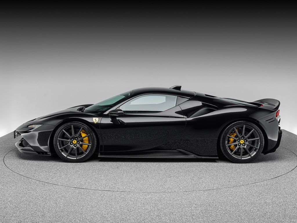 Ferrari SF90 2022