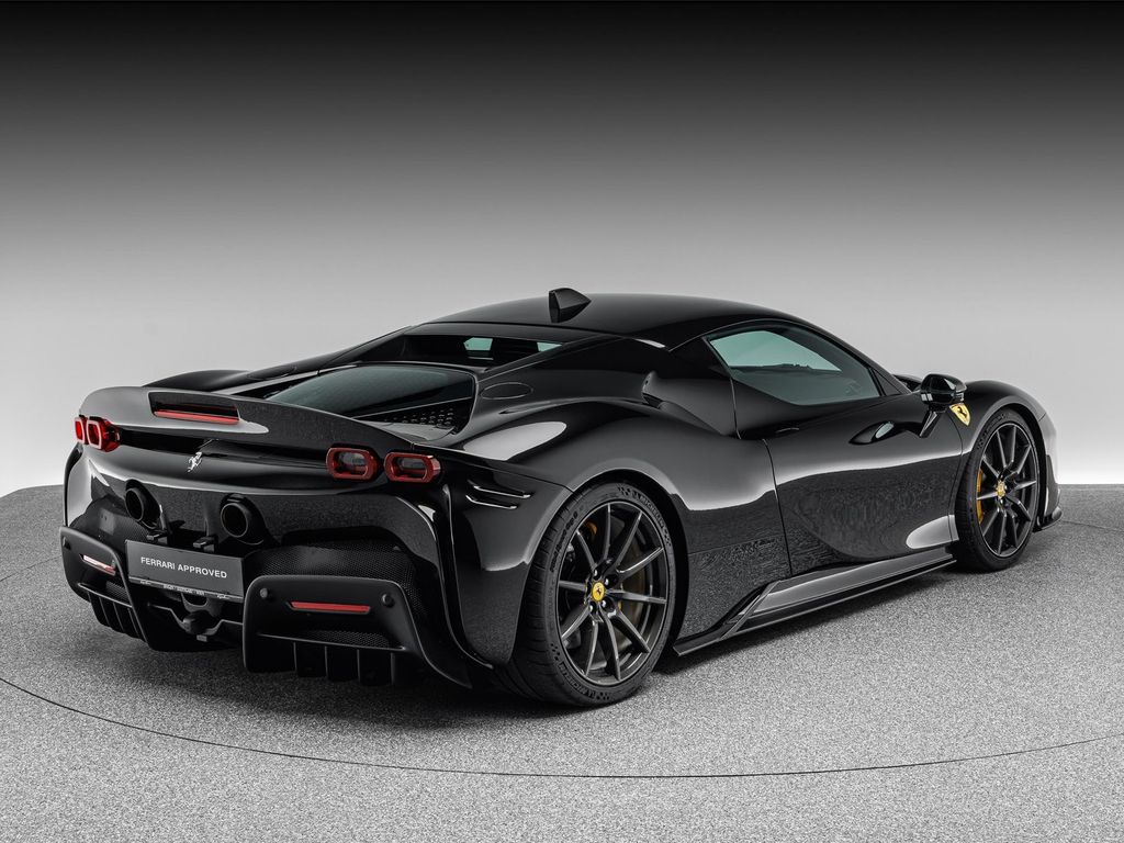 Ferrari SF90 2022