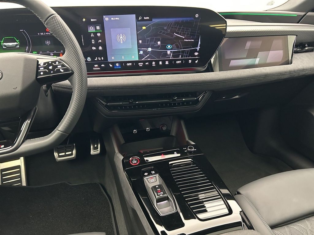 Audi A6 e-tron 2025