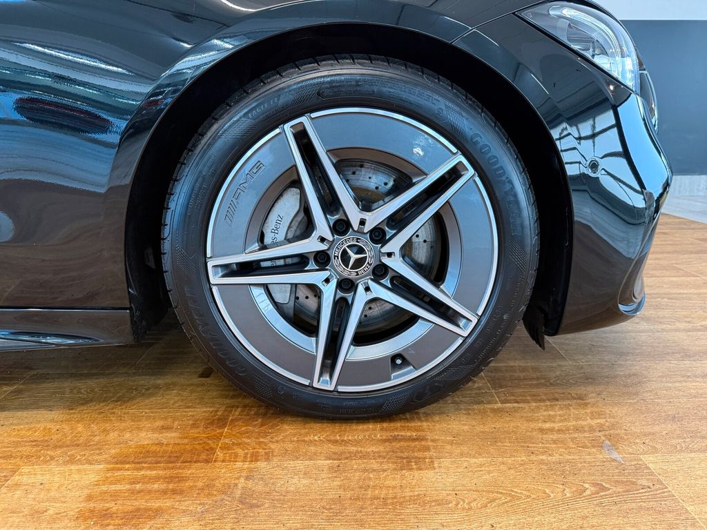 Mercedes-Benz C 300 2025