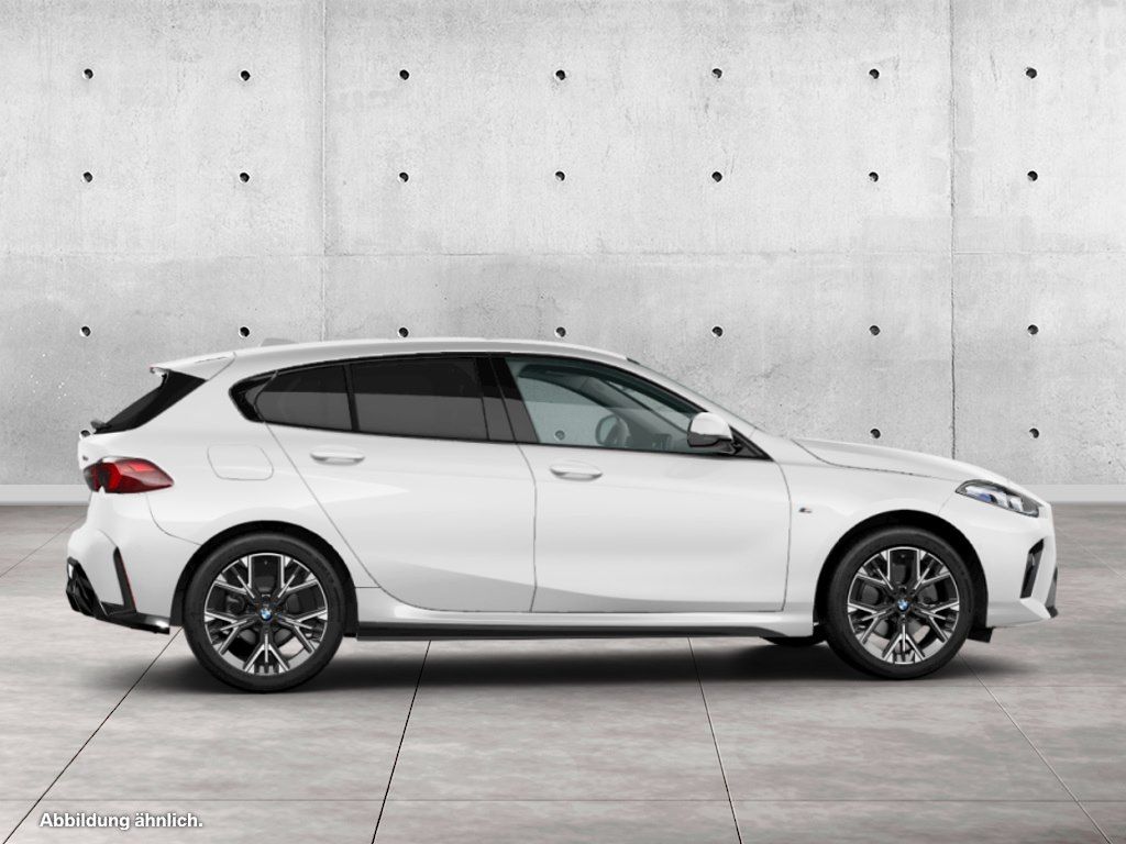 BMW 118 2025