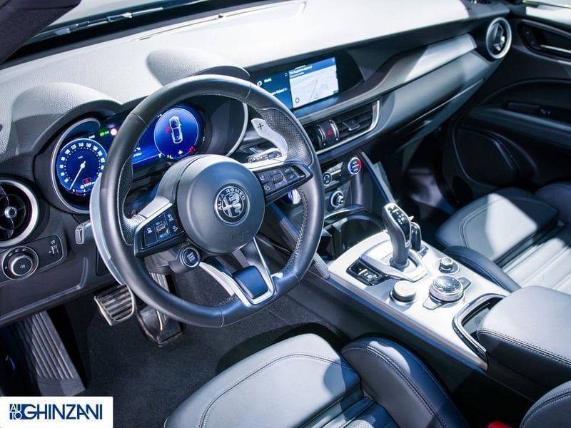 Alfa Romeo Stelvio 2024