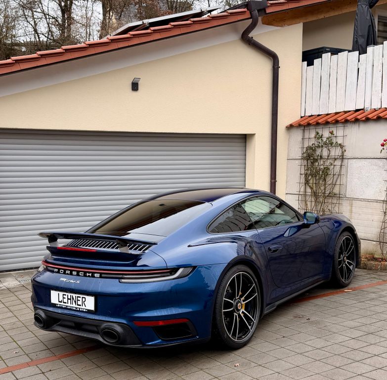 Porsche 992 2023