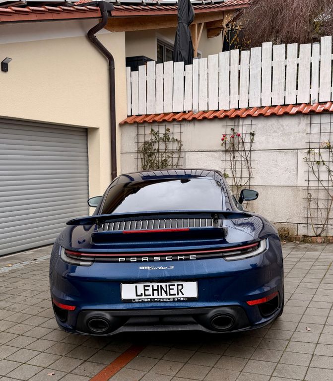 Porsche 992 2023