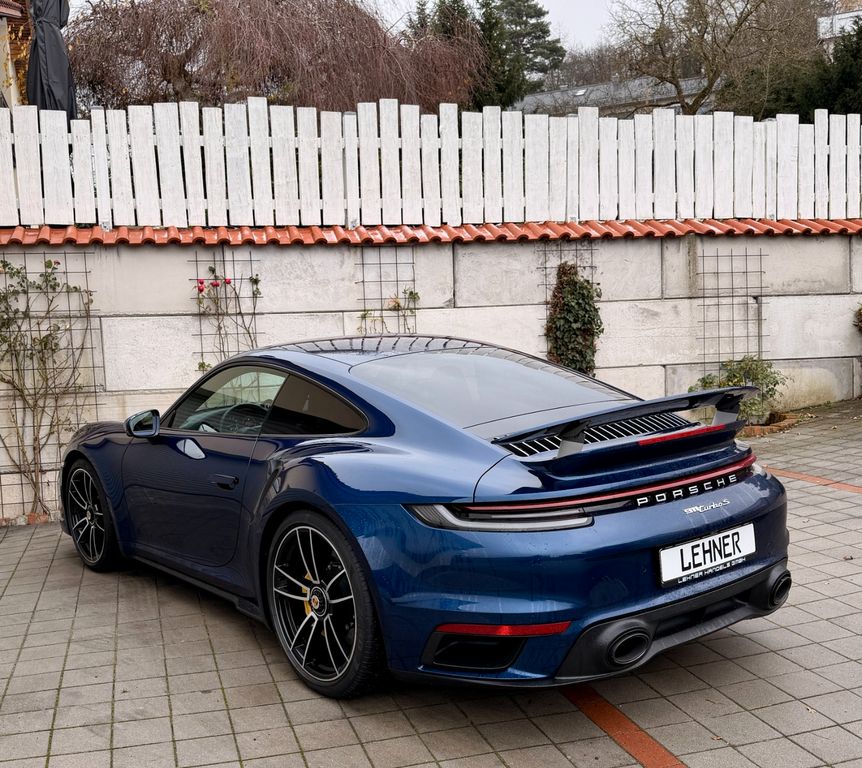 Porsche 992 2023