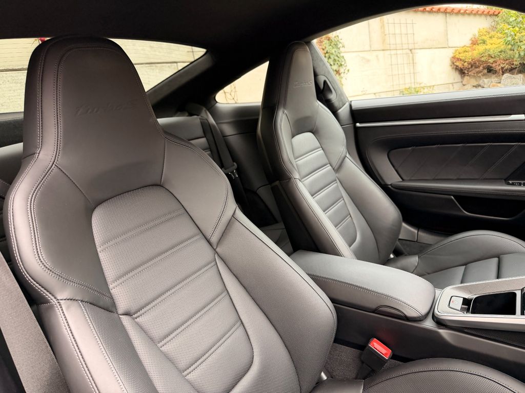 Porsche 992 2023