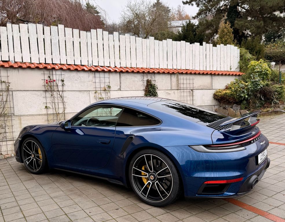 Porsche 992 2023