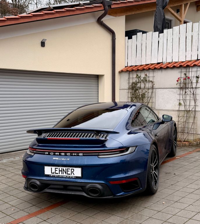 Porsche 992 2023