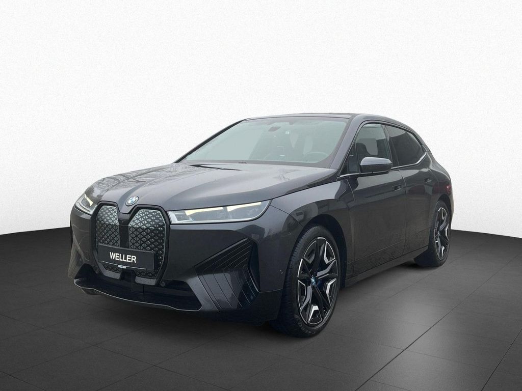 BMW iX 2023