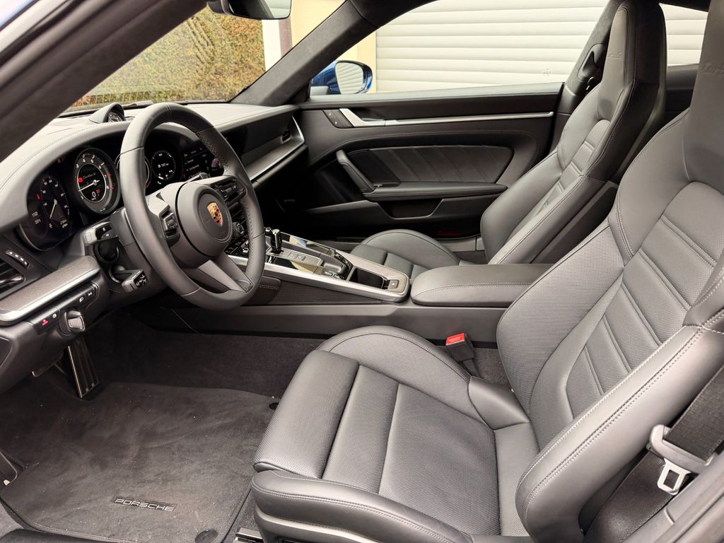 Porsche 992 2023