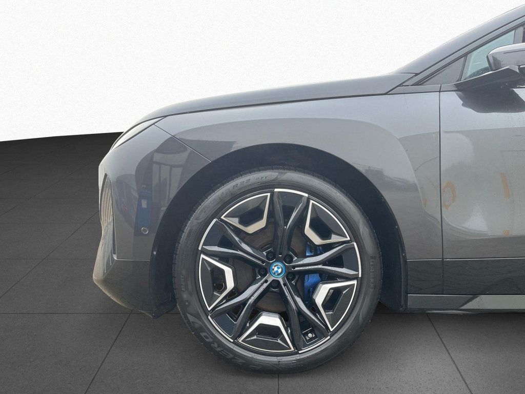 BMW iX 2023