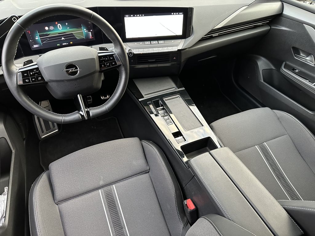 Opel Astra 2024
