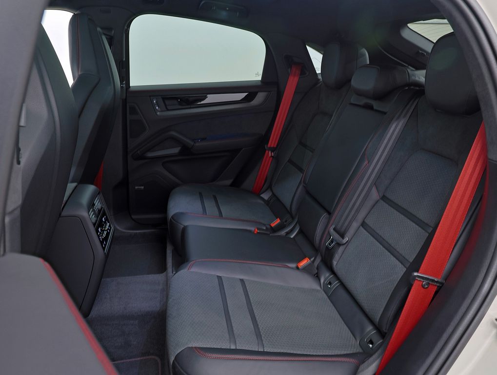 Porsche Cayenne 2024