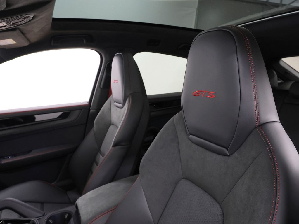 Porsche Cayenne 2024