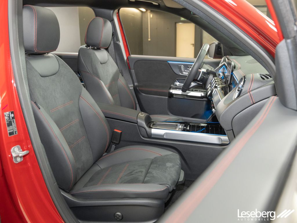 Mercedes-Benz EQB 2025