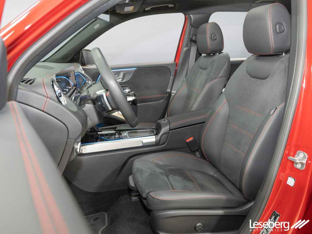 Mercedes-Benz EQB 2025